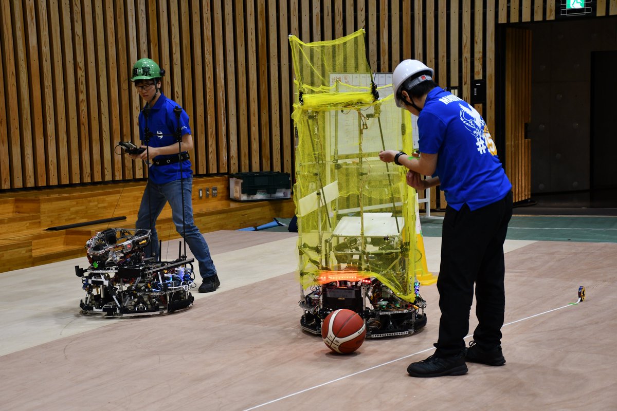 titech_ssr's tweet photo. ★タイトル★
RobotBasketBall

★紹介文★
今年の６月に行われたNHK学生ロボコンに実際に出場したロボットの展示です。正確なパス、高弾道なシュートが特徴です。
また、新入生の機体の展示もあります。

#工大祭2025
#ロ技展2025 https://t.co/iw187q3GyO