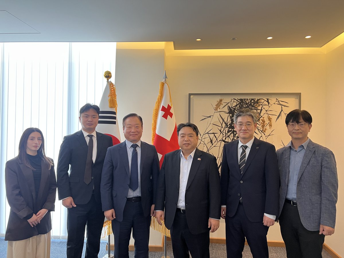 ust_21's tweet image. 🤝 Great meeting with the Embassy of Korea in Georgia and KOTRA Tbilisi to discuss future cooperation and ongoing projects between our two countries.

UST21 remains committed to driving innovation and strengthening Korea–Georgia partnership.

#UST21 #KOTRA #KoreanEmbassy