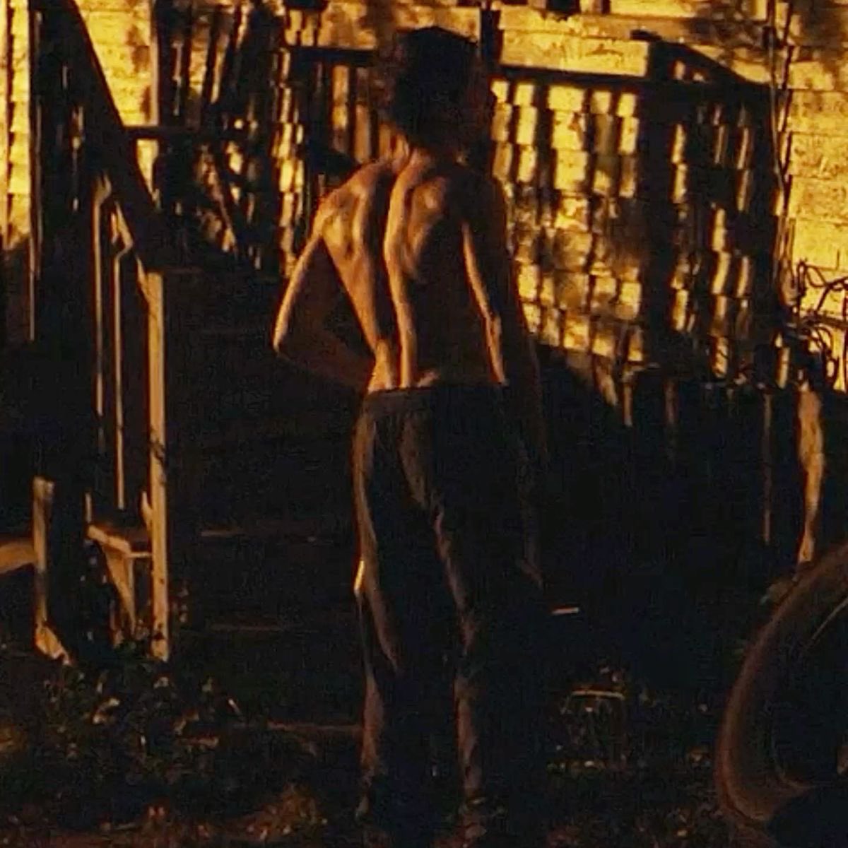 Jack O’Connell back shots 🤤