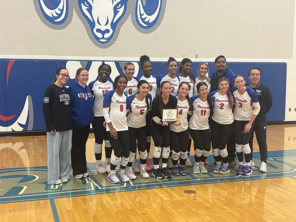 Riverside volleyball won tonight’s district championship.  We will host the region semifinal on Thursday, November 6