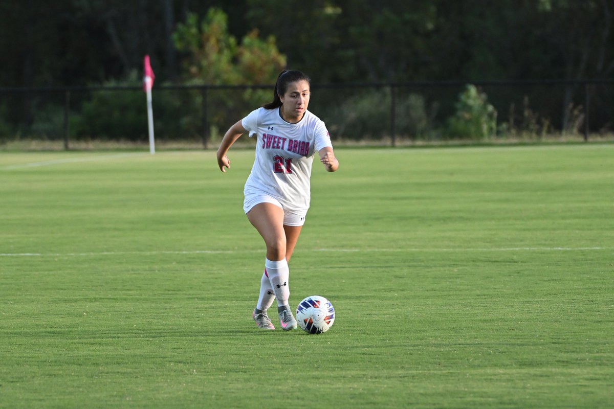Our 2025 campaign concluded tonight with rainy action at Meyer Field against Roanoke

📰: vixenathletics.com/news/2025/10/2…

#upupsweet x #vixenFIERCE x #PASSION