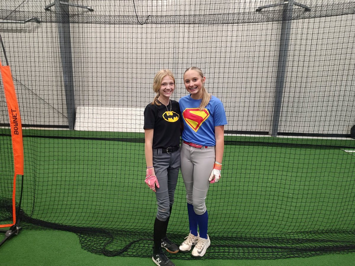 LC Softball tweet media