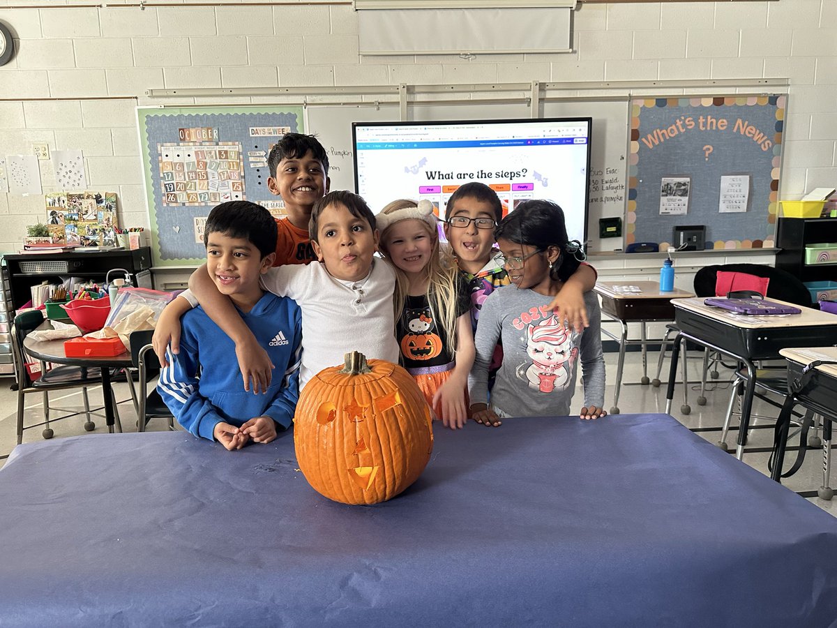 Mrs. Blau tweet media