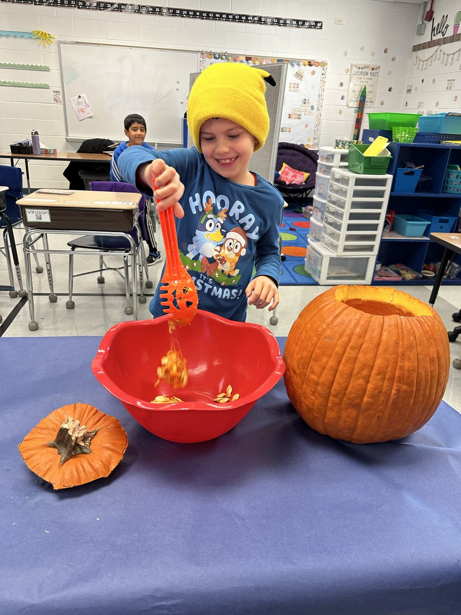 We made the most unique pumpkin today! The name is Super Pumpkin Eddie Mira! 🎃