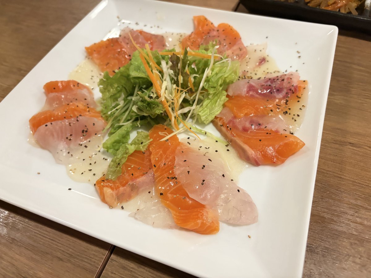 gyosyo_npm's tweet image. おはようございます☀️
ここ1週間も会務漬けの日々でした。会議から会務処理から…😇
誕生日後にも色々プレゼントをいただきました！ありがとうございます🥰
お米2キロが個人的には一番ウケました🤣

本日午後から会務のため東京出張です。月末なのに。10月は毎年恒例😭
スタッフに頑張ってもらいます🫡