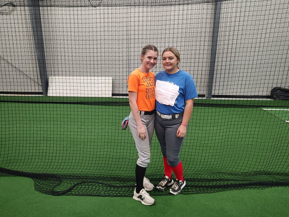 LC Softball tweet media