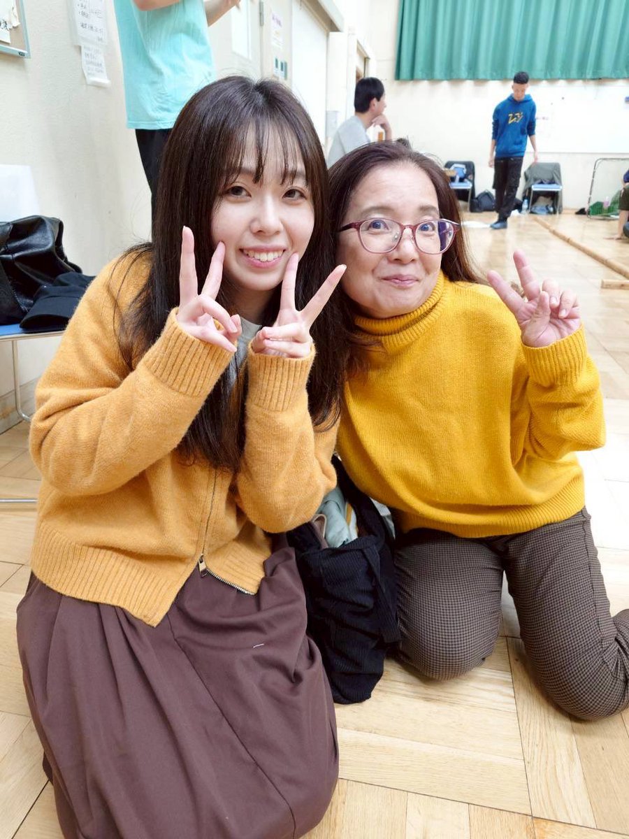 hiromi_gussan's tweet photo. #劇団軌跡 #ケンジ先生
脚本 成井豊(劇団キヤラメルボツクス)
演出 久賀健治
劇場 TACCS1179
Aチームの公演日程
12/12 金曜日 15:00
12/13 土曜日 19:00
12/14 日曜日 12:00
前売/当日 共 3500円 自由席
鈴木ひろみ扱い予約はこちらから💁♀️
よろしくお願いします🙇♀️
https://t.co/lTmJgEKNOS https://t.co/K8qYdNkziK