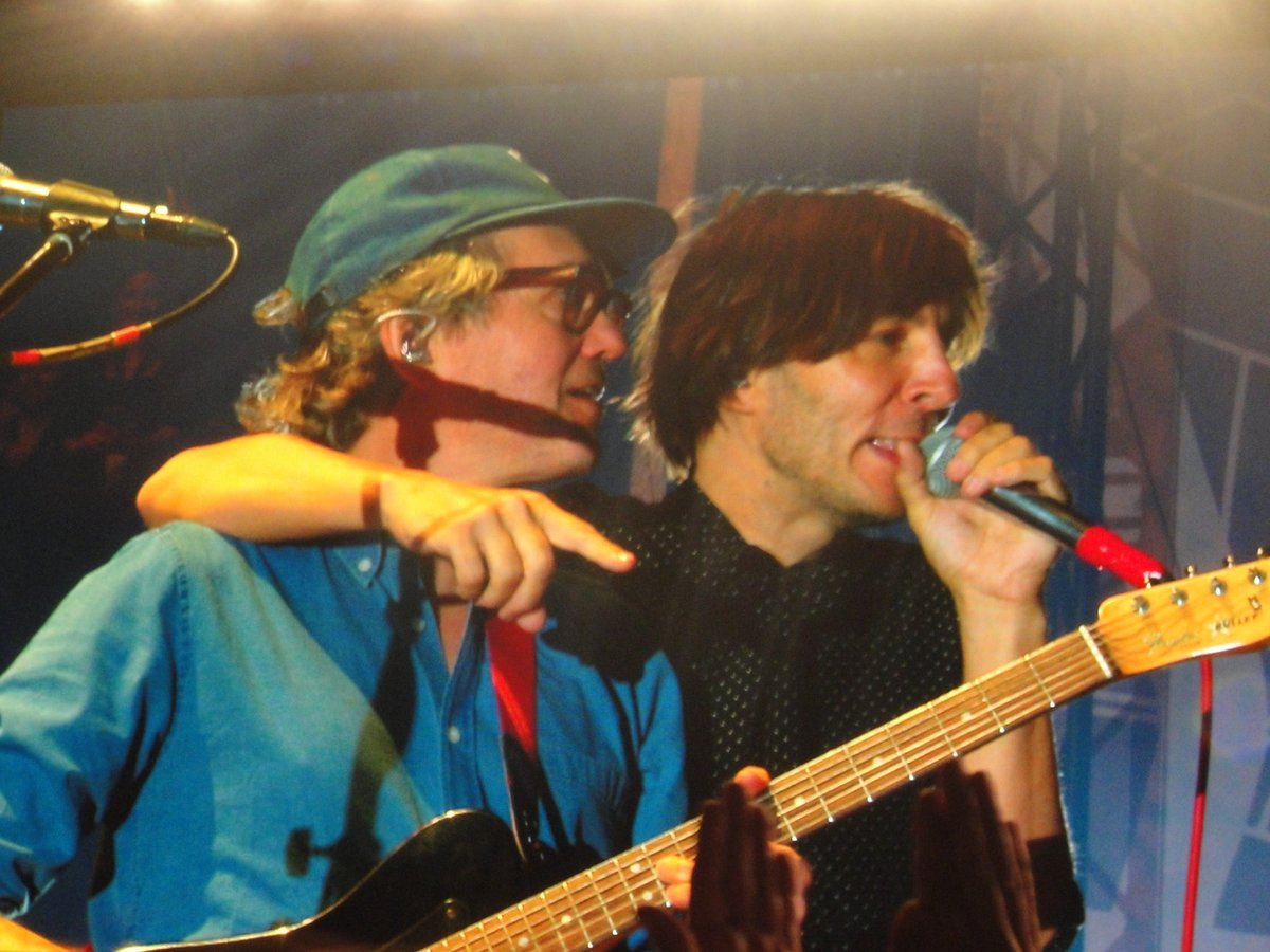 its_anna_sunn's tweet photo. @Corona_MX #Corona100años pues no creo ganar jaja:( pero bueno, justo el día del concierto es mi cumpleaños y Phoenix es mi banda favorita del mundo, los he visto 3 veces y en una hasta toque al Thomasito jajaja me forme casi 8 horas para verlos hasta adelante, no comi, pero LO VALIÓ https://t.co/QZOMDtB43L