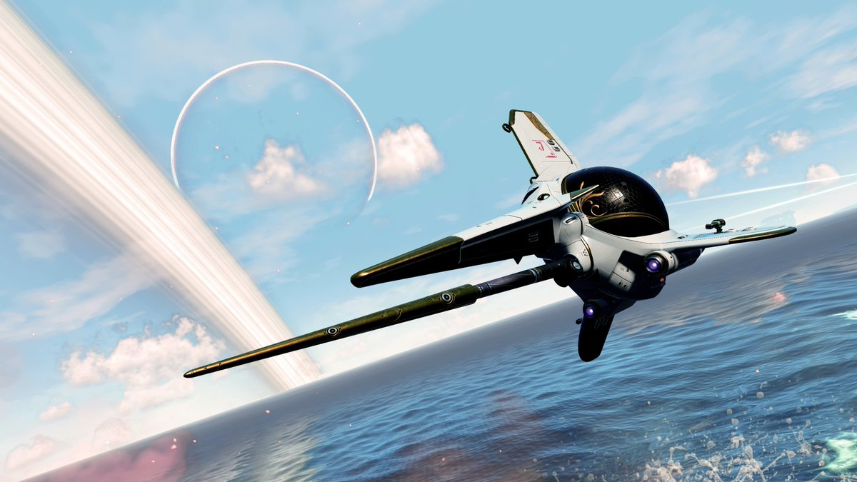 AFlyHunny tweet media