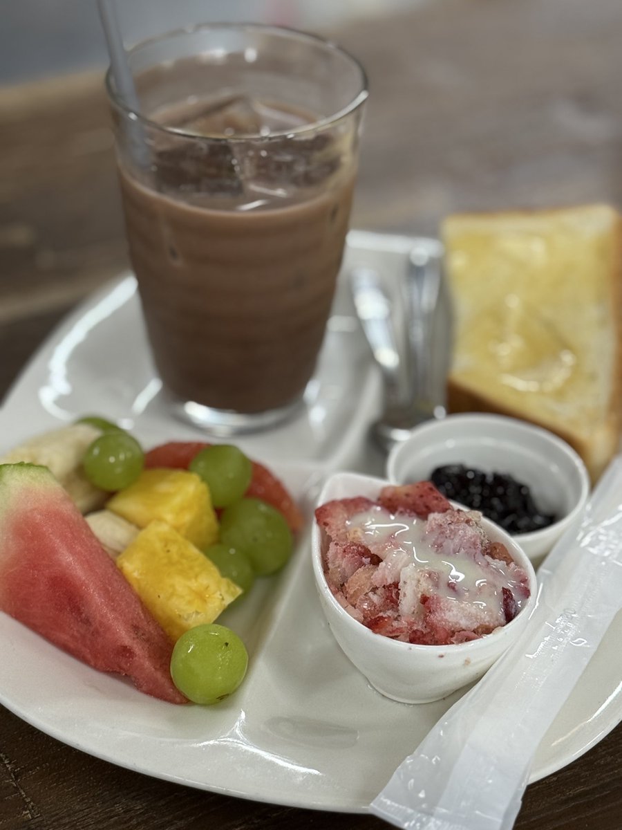 好評の
ワンコイン500円
フルーツたっぷりモーニング
1日100人が目標です。
朝9時から15時半なので
達成可能と思っています。
土日は混み合う時間もありますので、
平日お勧めです。拡散お願いいたします。

#多度グリーンファーム
#農園カフェ
#モーニング
#ワンコインモーニング
#フルーツたっぷり