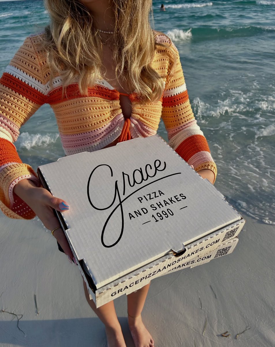 Good nights start with Grace Pizza on the beach 🍕🤤

📸: gracepizza30a on Insta