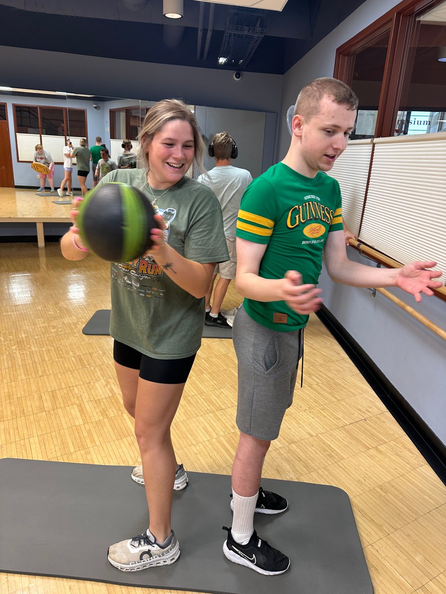 R2CFoundation tweet media