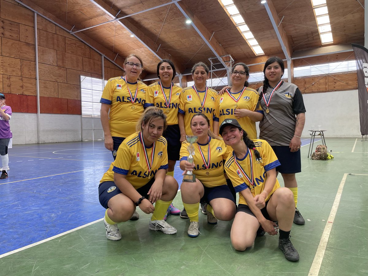 ⚽️ Torneo Locxs por el Fútbol ⚽️

Actividad organizada por Villa Alsino para promover la actividad física y la salud mental comunitaria 💛

Agradecemos a todos los HDD y Cosam que participaron y disfrutaron sanamente junto a nosotrxs 💪🏽

#saludmental #inclusión #eldeportesana