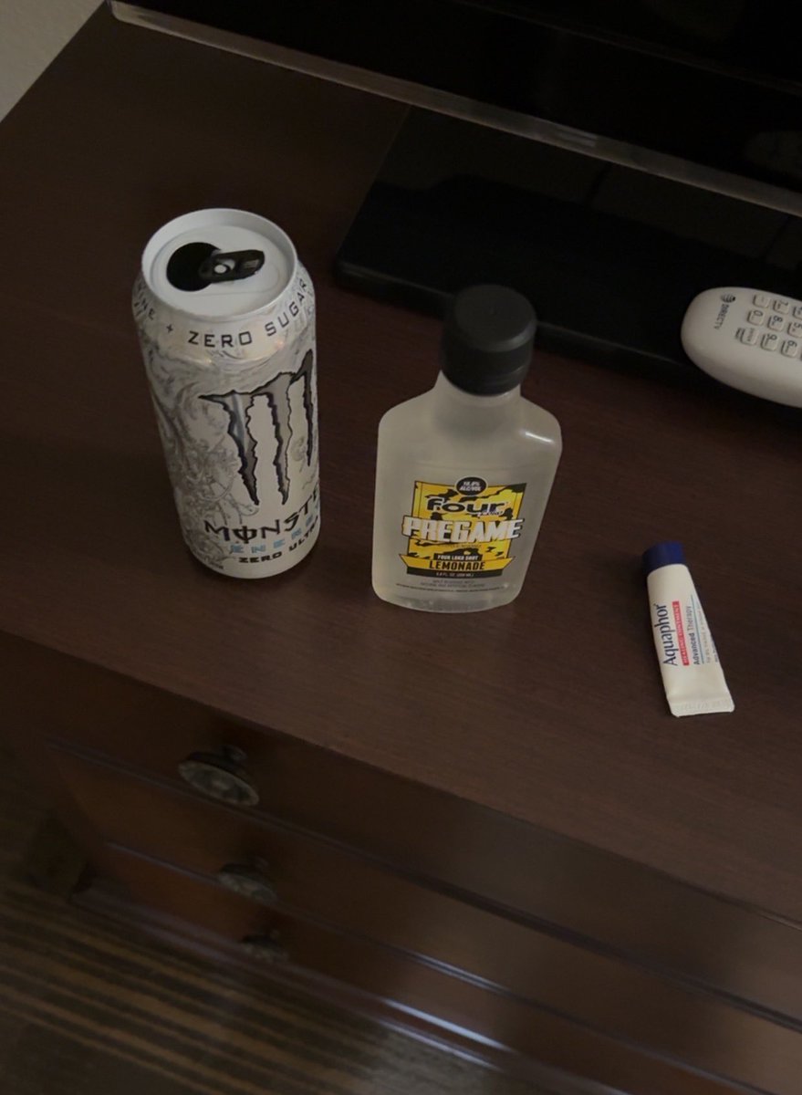 CoachFrost7's tweet image. On an empty stomach #blitzkrieg #beastmode #ripcharliekirk