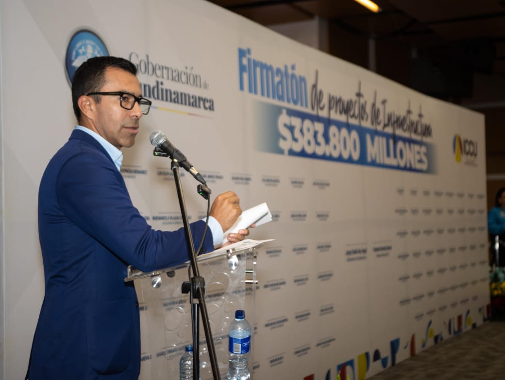 Gobernador Jorge Rey destina más de $383.000 millones para la infraestructura vial y vertical de 102 municipios de Cundinamarca.

prontonoticias.com/cundinamarca/g….  <a href="/CundinamarcaGob/">Gobernación de Cundinamarca</a> <a href="/JorgeEmilioRey/">Jorge Emilio Rey Ángel</a>