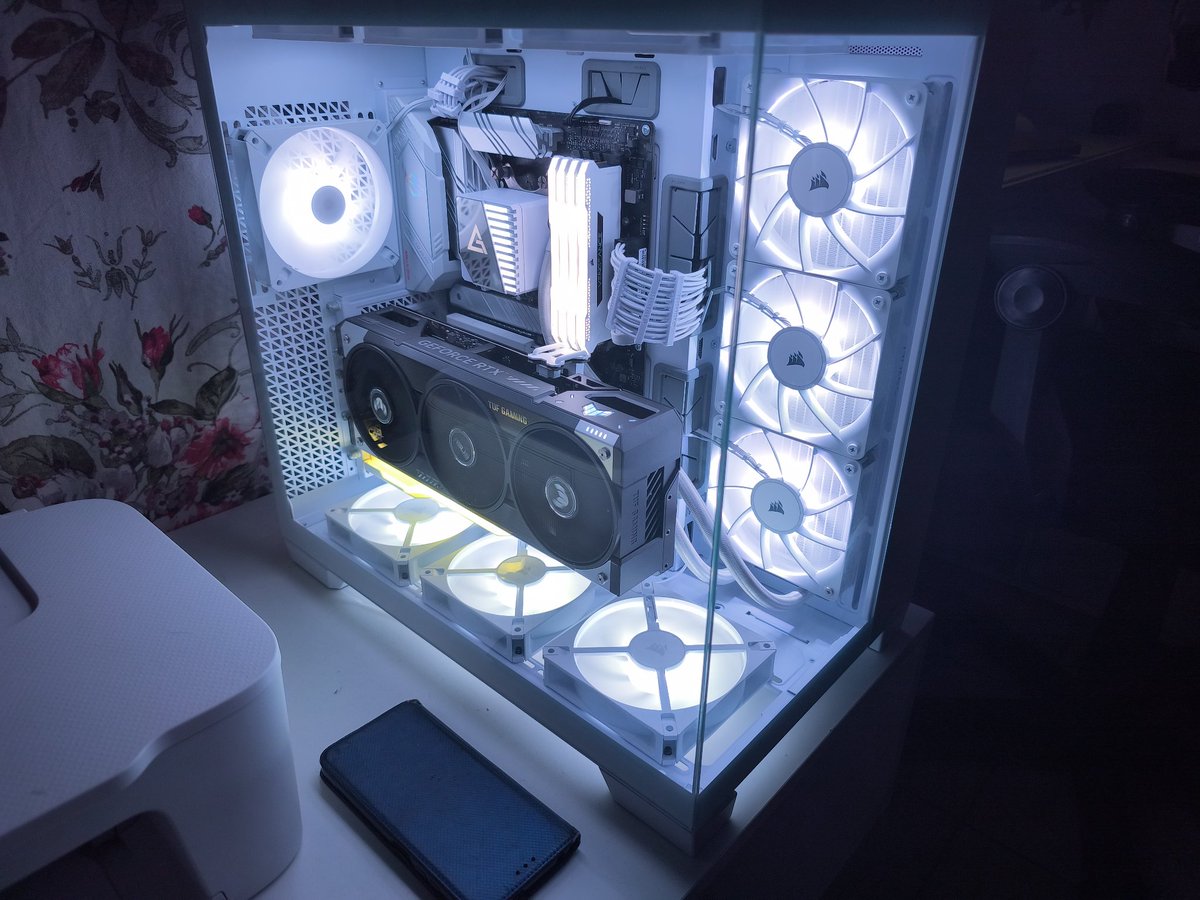 mxmine1's tweet image. Pour vous c'est des bonnes températures ? @LDLC @AMD_France @NVIDIAGeForceFR @AsusFrance @antec