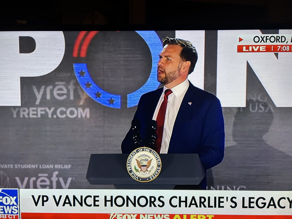 johnbond1313's tweet photo. Take a screen shot of this……I am proud of UM for the turn out, reception and for being proud U.S. citizens! Go Dawgs! What happened to Starkville…..asking for a friend https://t.co/1HxTVUPP4a