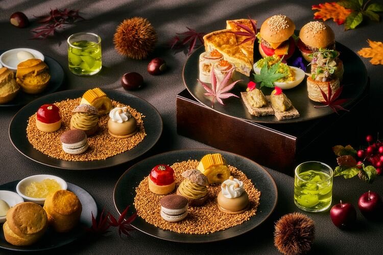 Precious (<a href="/preciousjp_/">Precious.jp／プレシャス</a> )にて、秋の #アフタヌーンティー をご紹介いただきました🍁

栗やかぼちゃ、洋梨など秋の味覚をふんだんにつかったスイーツとセイボリーをご堪能ください🌰

tokyo.grand.hyatt.co.jp/restaurants/re…