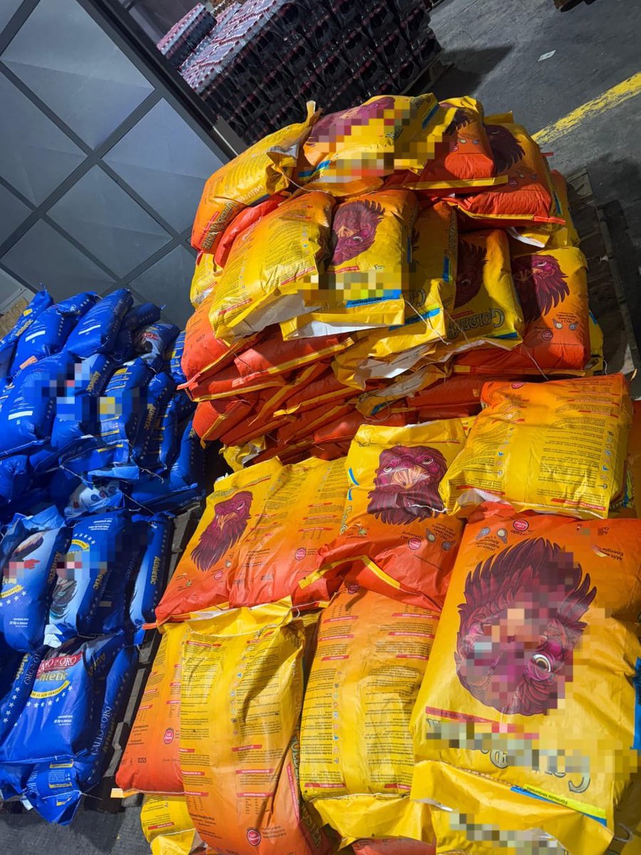 SATGT's tweet image. ✋ #COINCON | Como parte de las acciones de facilitación del comercio seguro, la #SAT en coordinación interinstitucional con @mingobguate y @Ejercito_GT detectaron un furgón 🚛 en el Puesto de Control Interinstitucional #PCI de Entre Ríos, Puerto Barrios, #Izabal, el cual…