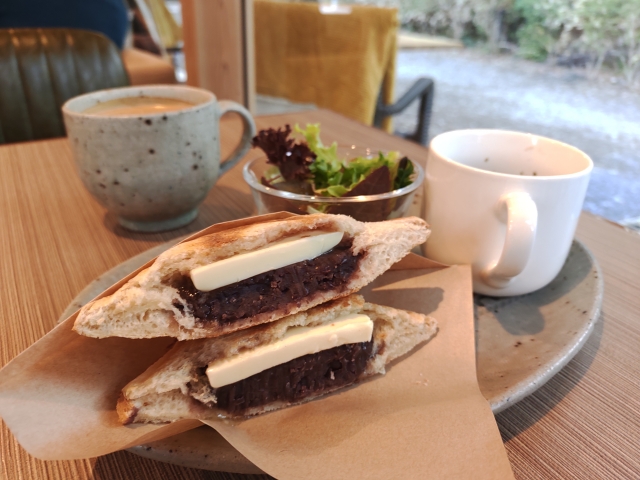 おはようございます！

10月も残り2日ですね🍁
少しずつ今年も終了の文字が現実味を帯びてきました

プロジェクト も10月最後もしっかり走り切りたいですね

今日は #食品ロス削減の日 
無駄を減らす意識は、開発にも日常にも大切です💡

今日も一日よろしくお願いします

#IT業界 #エンジニア