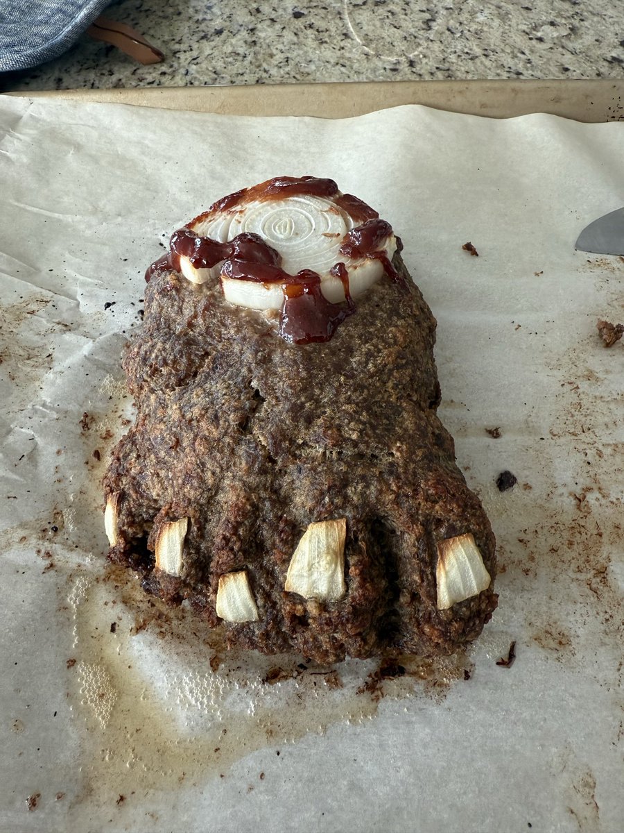 “Footloaf” — tis the season 😝