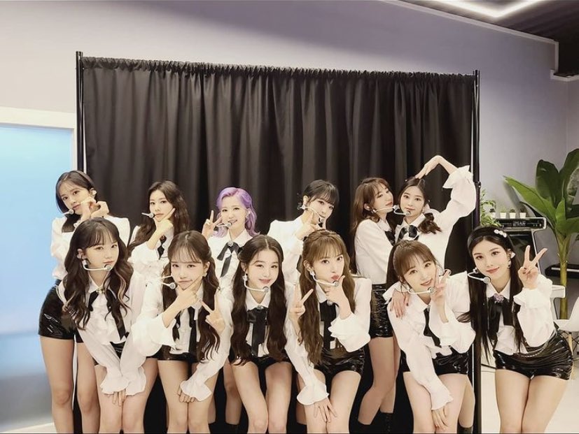 yenapen.izone様 リクエスト 4点 まとめ商品 IZ*ONE(アイズワン)公式ペンライト - メルカリ