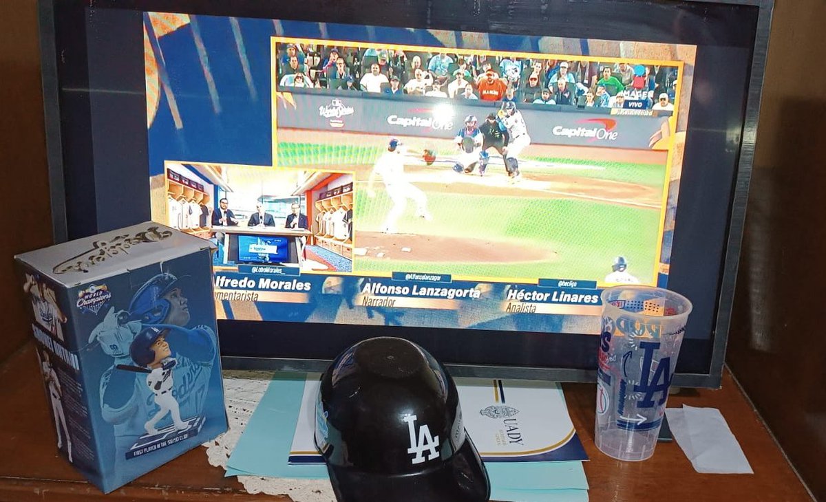 RafaGo2010's tweet photo. #lacasadelbeisbol 
Listo para el 5o.
Que gane el mejor.
😹 https://t.co/z3wyynf0Jr