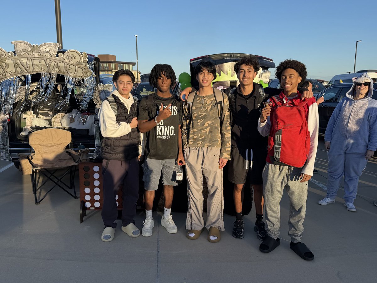 pchspanthersbb's tweet photo. Thank you so much to @PantherCreekBB @PCHSGirlsBB and @PCHSfriscoFB for their time and support tonight at the Trunk or Treat at Panther Creek! The unity and community are strong at @PCHSFrisco #PCAthletics #FriscoStrong #PCFamily #TheCreek https://t.co/80umdystv1