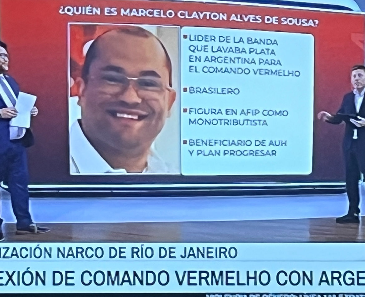 MximaReina1's tweet image. Marcelo Alves de Sousa figura como monotributista, cobra AUH y Plan Progresar . COMANDO  VERMELHO