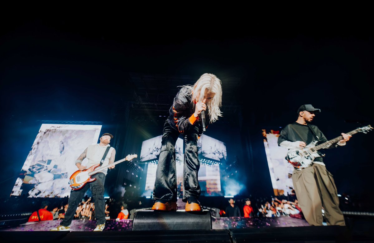 Dave Phoenix Farrell tweet media