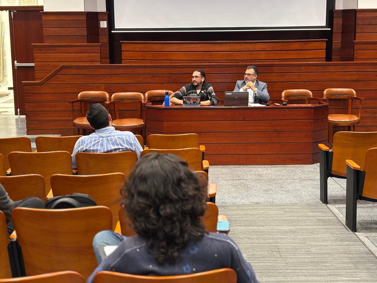 #ConferenciaDoctoral en la #FDCPS En nuestro 📍 edificio 201 se realiza el evento “De la bipolaridad a las amenazas globales: Construcción histórica del concepto de paz internacional (1945-2023)” 👉 Aquí la transmisión: youtube.com/live/ZteQmad_O…