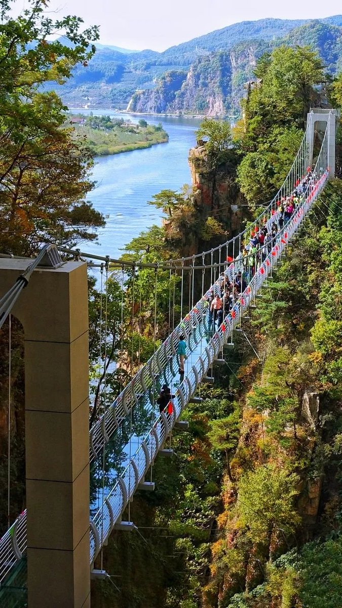 liulian0071's tweet image. 遇见清新虎谷峡🌿🎈