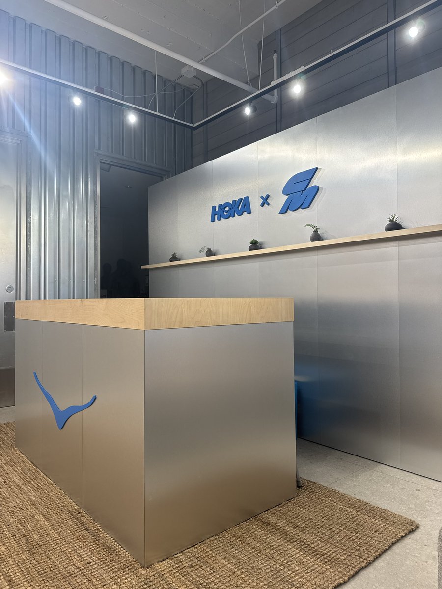 Chris Chavez tweet media