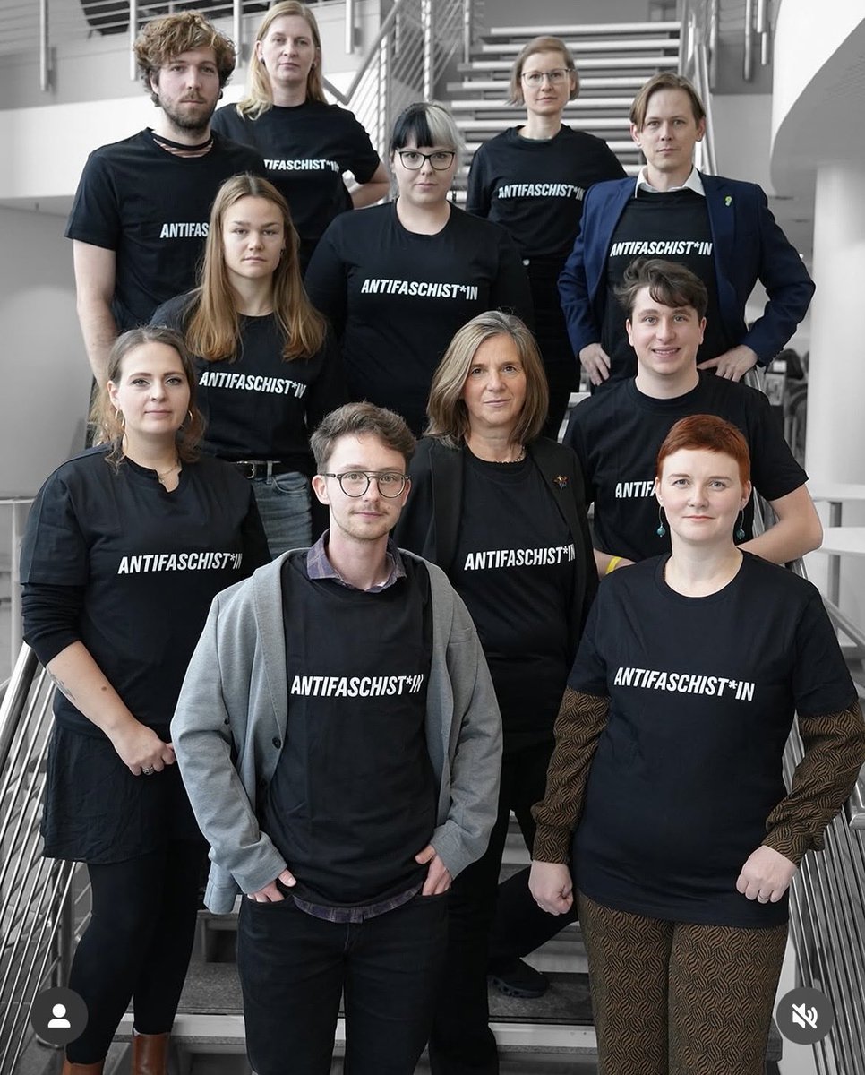 Die Guten tragen jetzt Uniform.