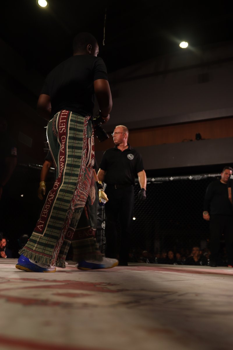 The moment you step into the cage, it’s all heart, grit, and glory. 🥊
Every fighter leaves a piece of their soul under the lights. 🔥

#EpicFighting #FightNight #MMA #CombatSports #EpicEnergy #Emon