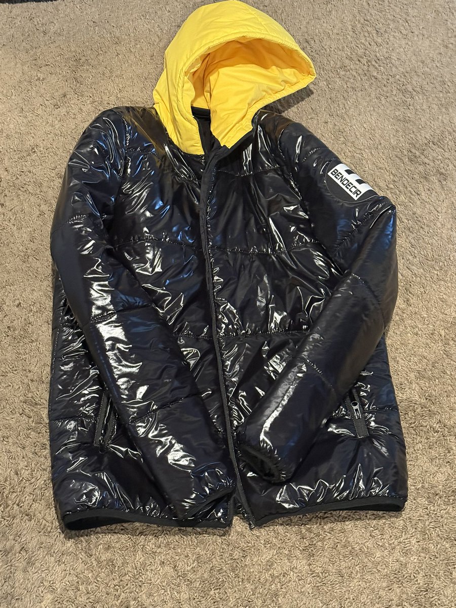 BendecirWear's tweet photo. So ok…..i made a jacket should i drop👀🔥 https://t.co/3Y4IFNvY44