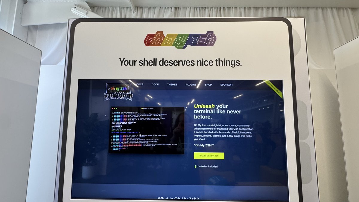 ohmyzsh's tweet photo. Swing by our booth at @githubuniverse today for stickers, shirts, and nice things. https://t.co/wddNAqH6Fa