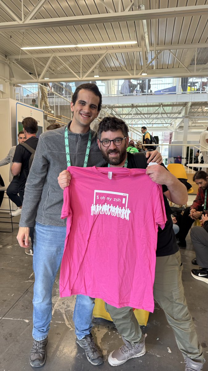 ohmyzsh's tweet photo. Swing by our booth at @githubuniverse today for stickers, shirts, and nice things. https://t.co/wddNAqH6Fa