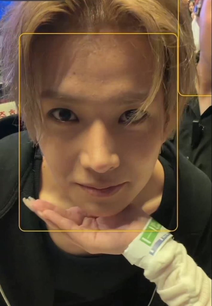 luvishee's tweet photo. maybe he’s really a deer who wished to become human https://t.co/YTWWrQHNSy