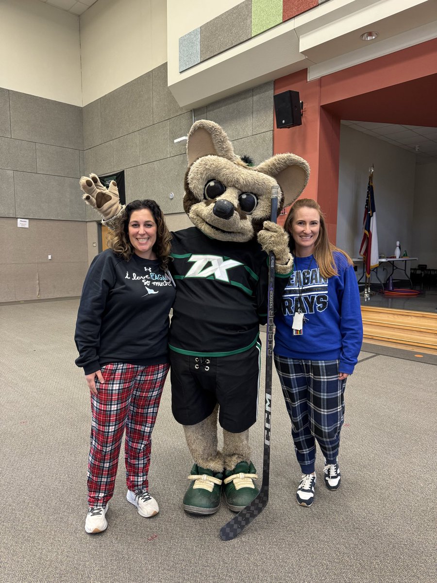 Thank you <a href="/TexasStars/">Texas Stars</a> for coming by <a href="/ReaganElemCP/">Reagan Elementary</a> to teach our students, and for donating equipment to the campus. Our second graders loved having you.