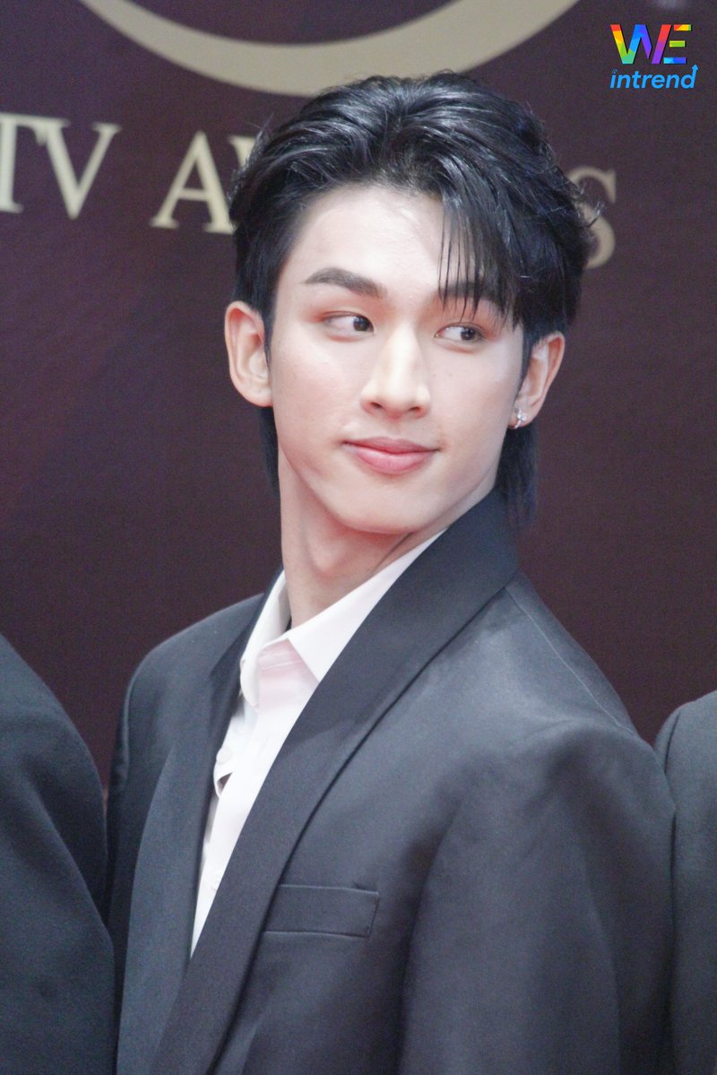 weintrend_tv's tweet image. "เซิร์ฟ พชร" ร่วมเดิน Red Carpet ในงานประกาศรางวัล "MAYA TV AWARDS 2025 : มายามหาชน"
#MAYATVAWARDS2025
#MAYATVAWARDS2025xH2H 
#surfjava #swensurf #javabh