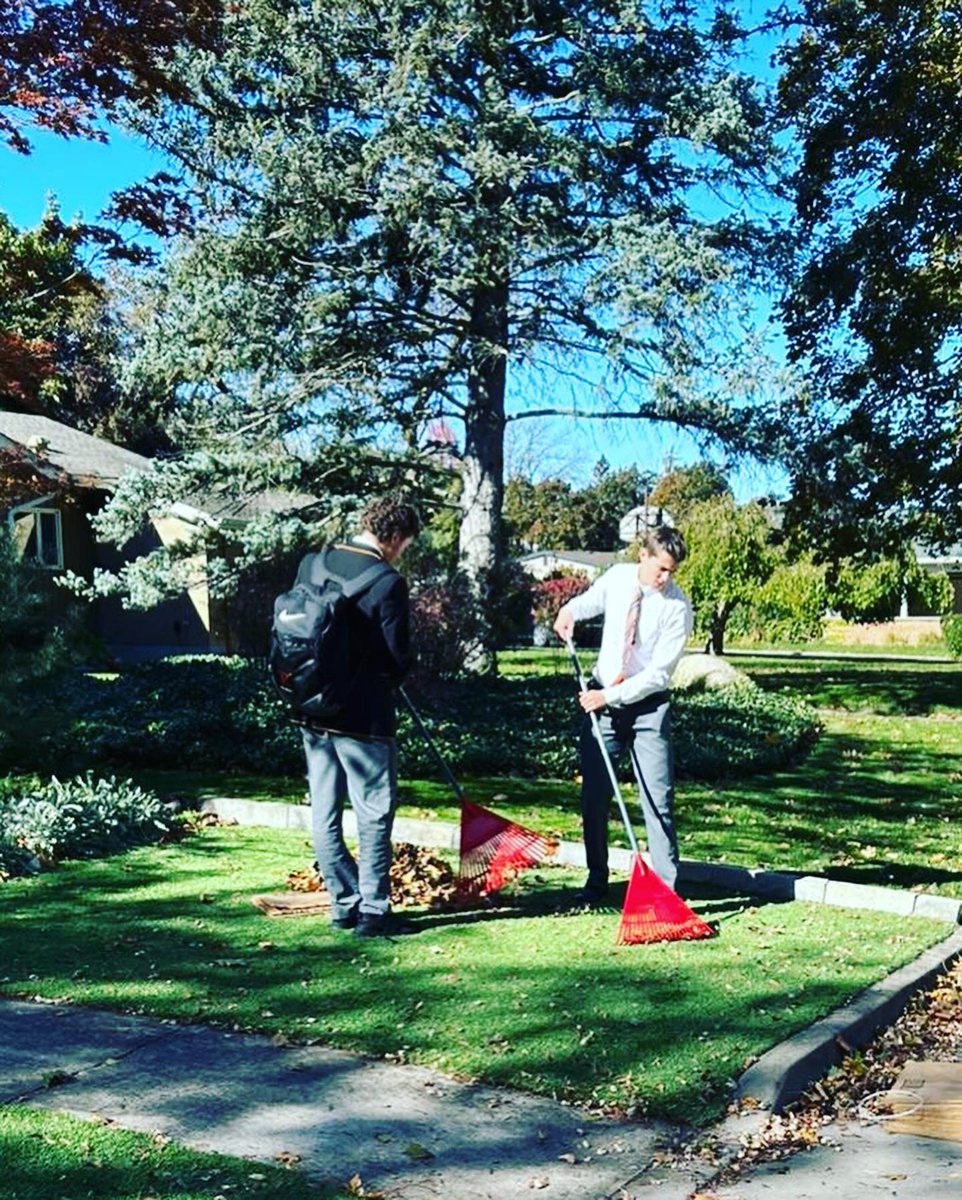 Dean’s House tweet media