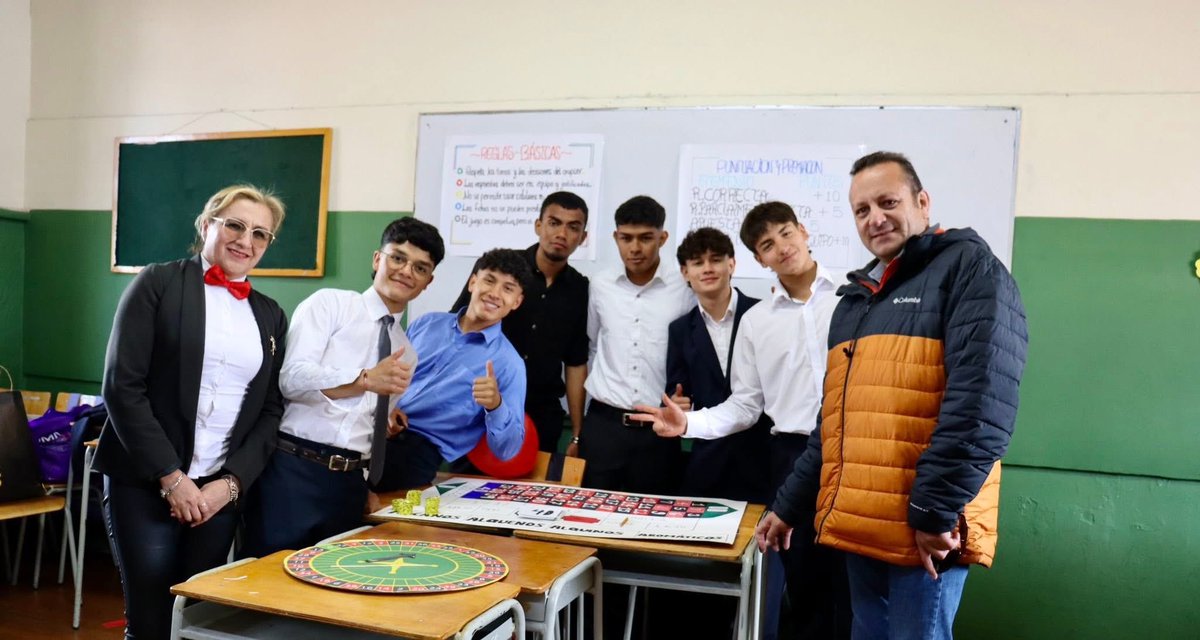 ColegioDeBoyaca's tweet photo. ✨ ¡Vivimos nuestra Muestra Académica Colboy 2025! ✨

Hoy, los grados 10° y 11° del Colegio de Boyacá compartieron el resultado de un año lleno de aprendizaje, creatividad y reflexión. 💡📚

🔬 Además, disfrutamos del Casino de Química, una experiencia divertida e innovadora. https://t.co/Psaugl5pdJ