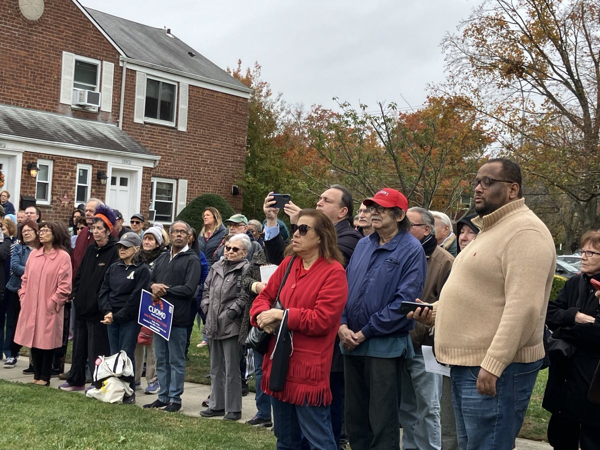 Maria Lisella tweet media