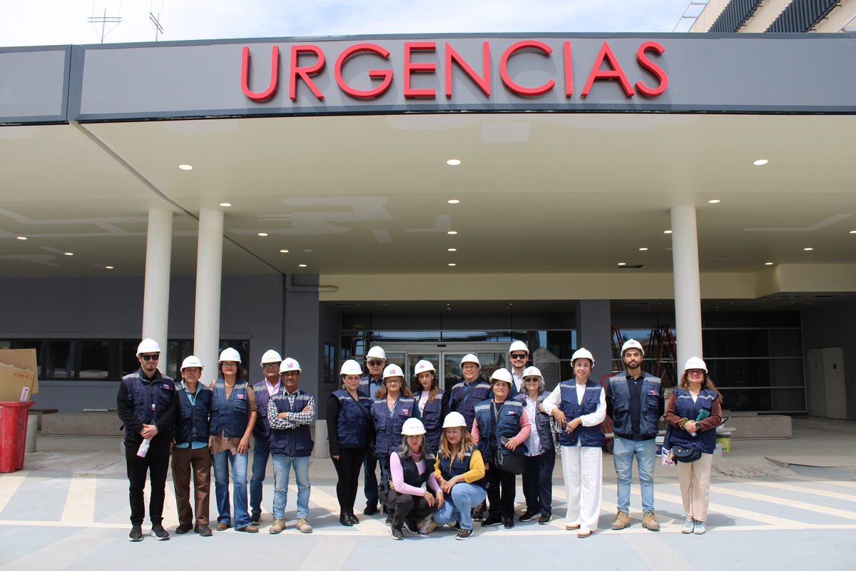 💙El nuevo Hospital Provincial Marga Marga del <a href="/SSVinaQuillota/">Servicio de Salud Viña del Mar Quillota Petorca</a> sigue mostrándose a la comunidad antes de su apertura.
Vecinos de Los Molles y representantes de la Iglesia de Jesucristo recorrieron sus instalaciones, conociendo de cerca este gran proyecto.🏥✨
#HospitalMargaMarga
