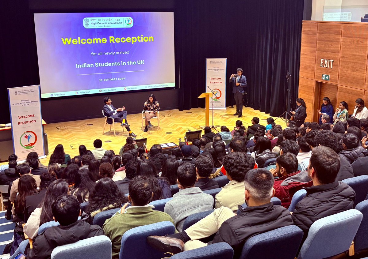 HCI_London's tweet photo. A hilarious and insightful stand-up by @AhirShah added laughter and learning to our Student Welcome Reception! Through humour and an interactive Q&A, he bridged the #IndiaUK cultures — helping students see #LifeintheUK with wit and warmth.
#StudentLife #IndianStudentInUK
@VDoraiswami @getkart @IndianDiplomacy @MEAIndia @TheNehruCentre @iccr_hq @MYBharatHQ @CGI_Bghm @CGIManchester @CGIBelfast @IndiaInScotland