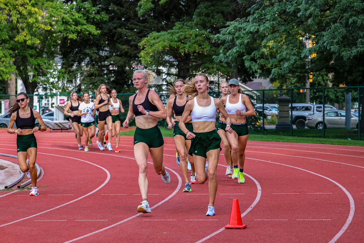 CSUTrackFieldXC's tweet image. Don&apos;t miss the action this Friday at the MW Championships 🔥

📺 Watch: csura.ms/3JtWNII

📈 Results: csura.ms/3JvdmUD

✍️ Meet Preview: csura.ms/4oKq3ds

#Relentless x #CSURams