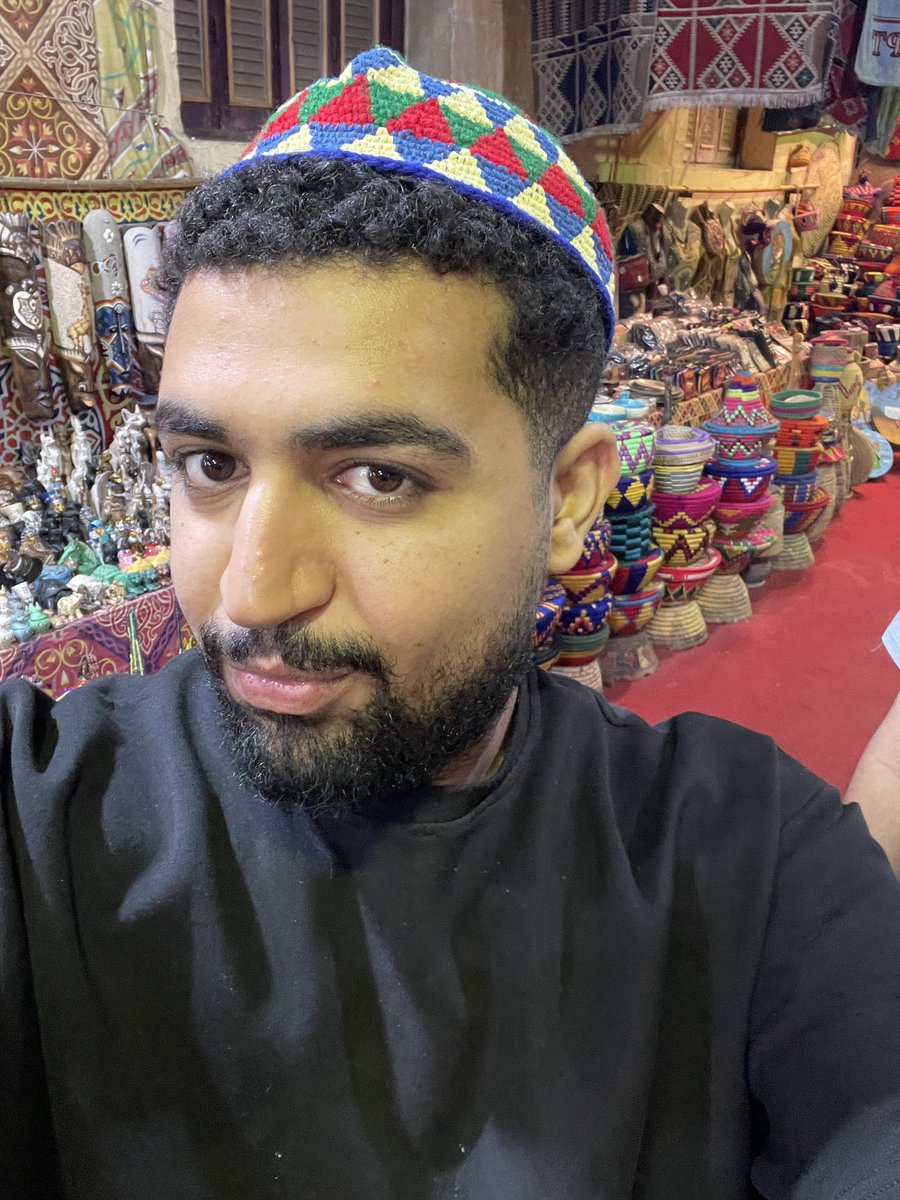 itsahmedelsayed's tweet photo. ليه كل ما قلبي يتعلق بحاجه تكون مسيرها النهايه, وكأن مكتوب عليه الغربه ابد الدهر. مش عارف امتى وازاي بس عدى التكليف هتوحشني اسوان وناسها كانت رحله وتجربه جميلة وشوفت حجات تتحكي لاحفادي اخر العمر, نهايه فصل فحياتي. https://t.co/lc458Kd3Ld