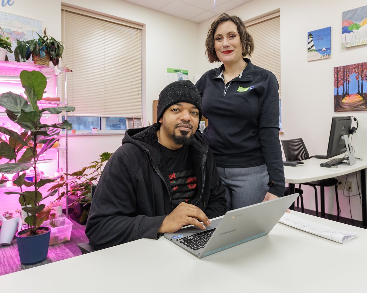 TheExcelCenter's tweet image. Earn free college credits at The Excel Center! 🎓
While working toward your high school diploma, you can also gain practical workplace skills. Our College and Career Readiness Specialists are here to guide. Enroll today: hubs.la/Q03QR3q-0 #TheExcelCenter