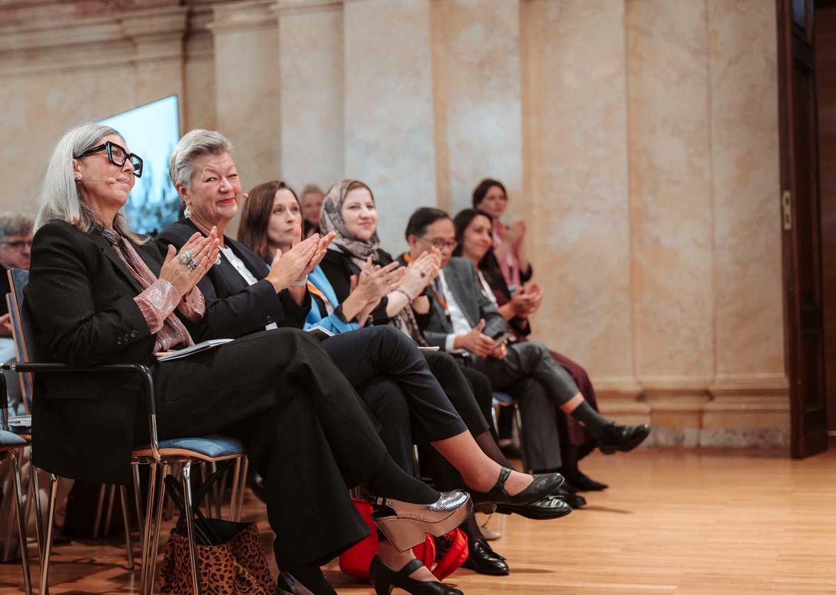 Honored to join the farewell ceremony of <a href="/ICMPD/">ICMPD</a> outgoing Director General and welcome the new DG at the Vienna Migration Conference. Wishing both leaders every success in their new missions. Deep thanks for their unwavering support and visionary leadership.